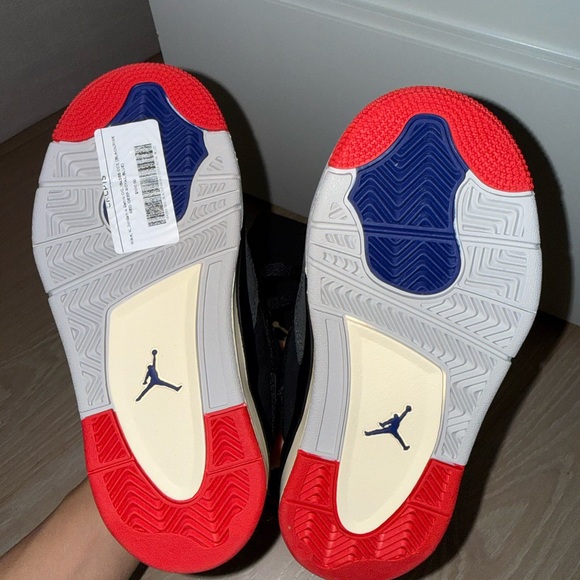 Jordan sneakers - Picture 2 of 2